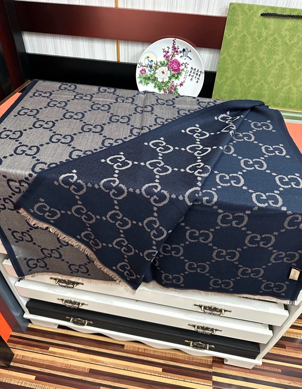 ブランドマフラー素材ディテール